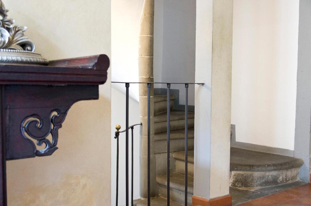 Traviata Appartamento Storico - Palazzo Tolomei Флоренция Экстерьер фото