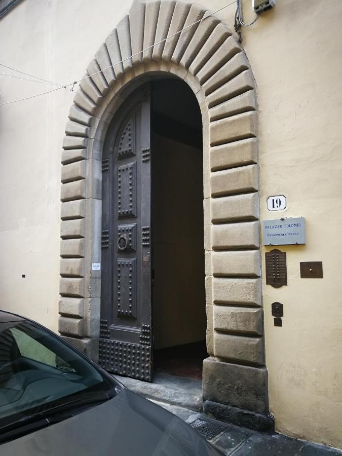 Traviata Appartamento Storico - Palazzo Tolomei Флоренция Экстерьер фото